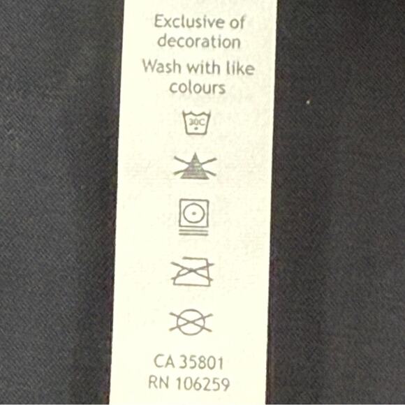 Lululemon This Instant Short Black Tailored Water Repellent Tech Shorts Size 6 - Picture 10 of 11